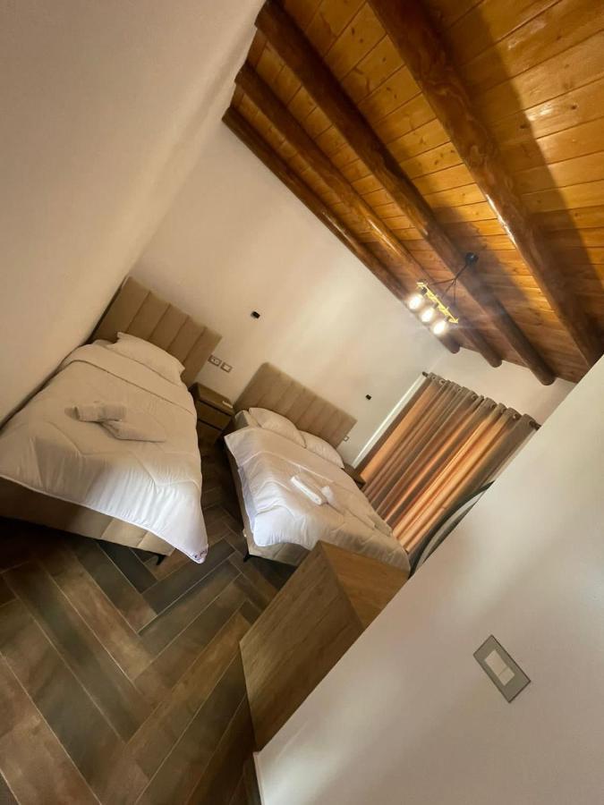 Guest House Bracaj Zhaban Extérieur photo