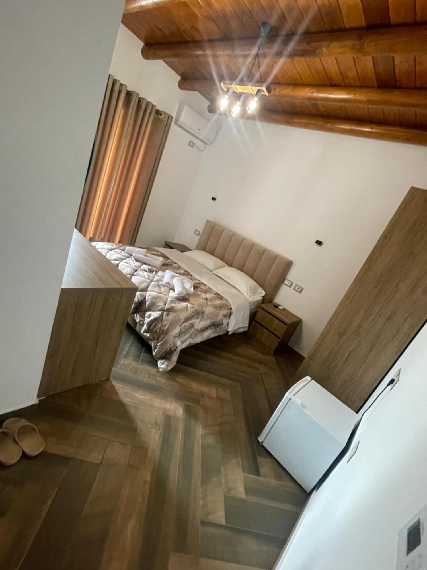 Guest House Bracaj Zhaban Extérieur photo